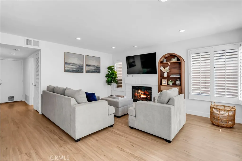 https://cdn.realtyfeed.com/cdn/127/306674277/64aacfa07683b366744ed13a0a8adeb2.webp
