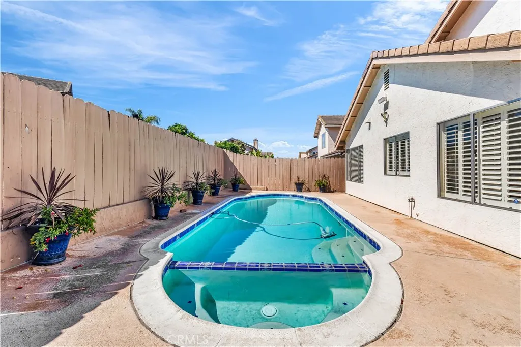https://cdn.realtyfeed.com/cdn/127/306674277/83898cefa7c273b48a0bff03cab712c8.webp