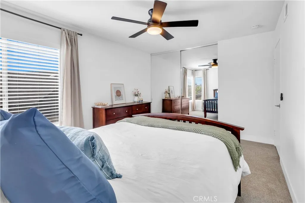 https://cdn.realtyfeed.com/cdn/127/306674277/98cc7213c28bd76179ce3973936bf002.webp