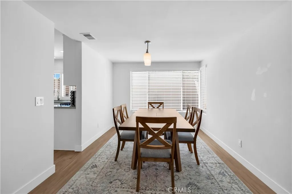 https://cdn.realtyfeed.com/cdn/127/306674277/d249555daa24738a89e16fb44c2c217d.webp