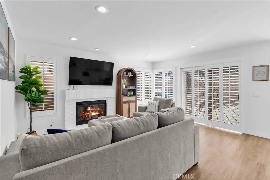 https://cdn.realtyfeed.com/cdn/127/306674277/e71d9a5021eb06933b60b95c0abc07f8.webp