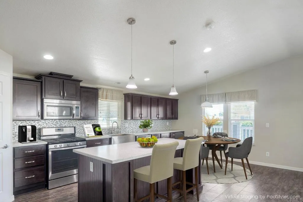 https://cdn.realtyfeed.com/cdn/127/306674282/113c69b0a652449e69e2e725e4b5d388.webp
