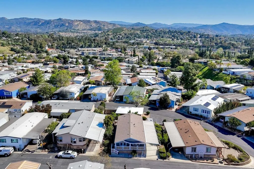 https://cdn.realtyfeed.com/cdn/127/306674282/6d18a2996484f317b458285e6cdfe17a.webp
