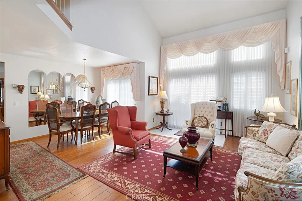 https://cdn.realtyfeed.com/cdn/127/306674354/265eab8583b340a47b82677afd0f74d1.webp