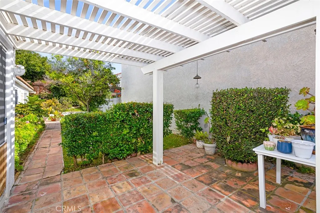 https://cdn.realtyfeed.com/cdn/127/306674354/acabe16bd27df8d58eeba5aab002a100.webp