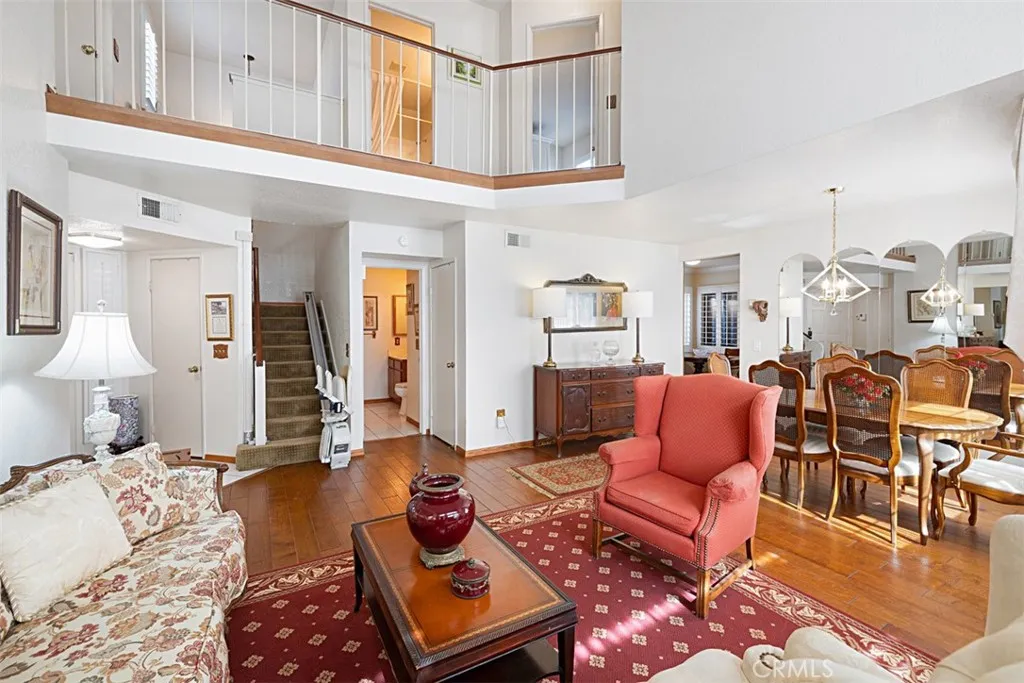 https://cdn.realtyfeed.com/cdn/127/306674354/b9248b7241d47034f4ab2b42cc26c214.webp