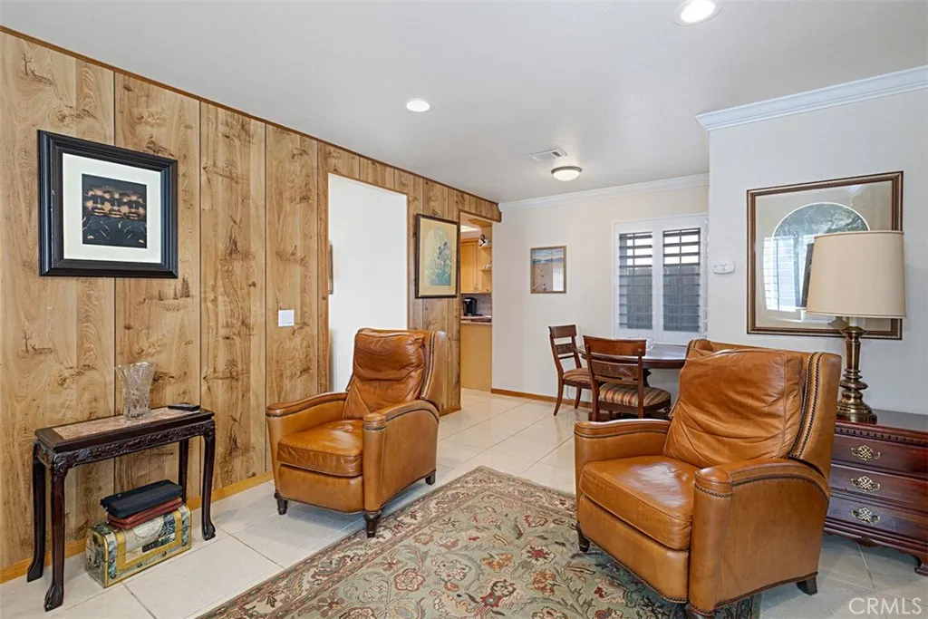 https://cdn.realtyfeed.com/cdn/127/306674354/e276f0f2214d66ca152bbdbdd7774b00.webp