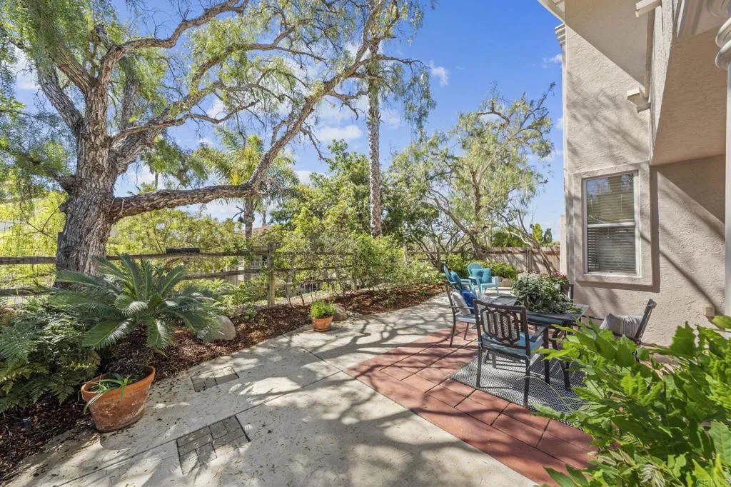https://cdn.realtyfeed.com/cdn/127/306674376/767423905e66ae1ba25208fd0aaacdc8.webp