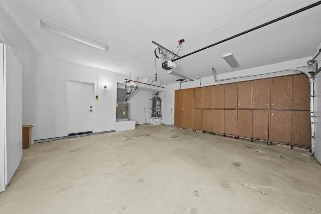 https://cdn.realtyfeed.com/cdn/127/306674376/c0c6a213305456b4f71a87964cdebb80.webp