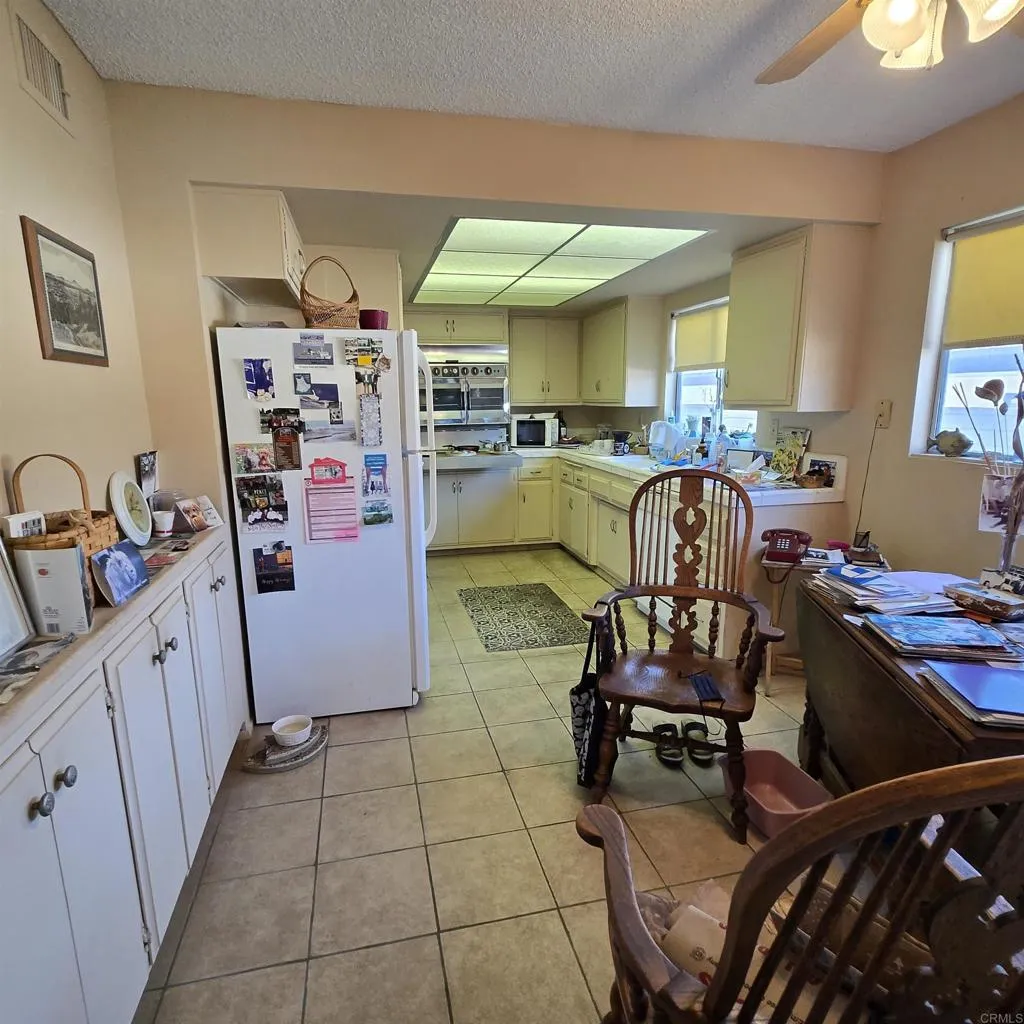 https://cdn.realtyfeed.com/cdn/127/306674380/71fcf8790043ab9ef5f64397004784dd.webp
