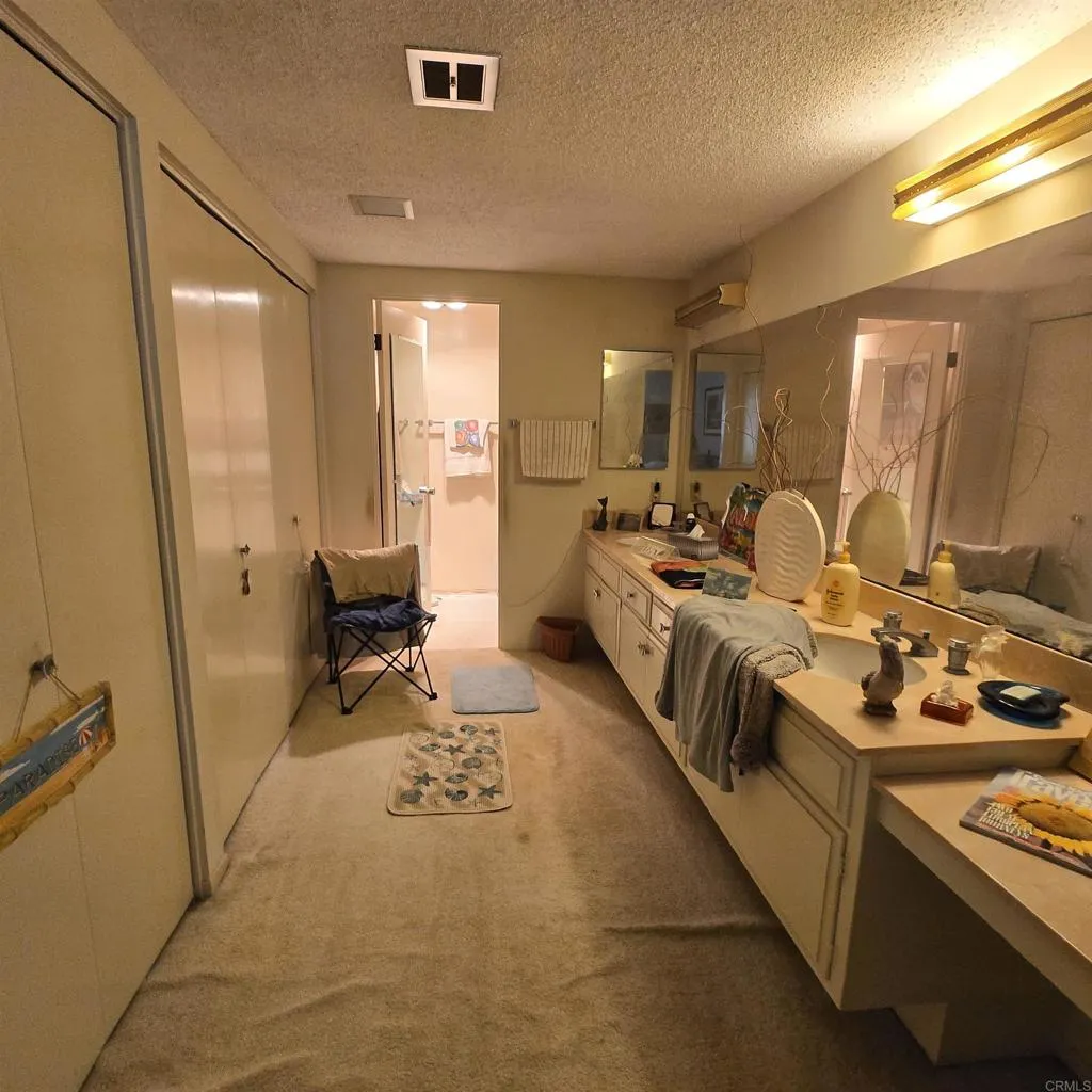 https://cdn.realtyfeed.com/cdn/127/306674380/c5870025438804a9ebaa6b8ad40787c0.webp