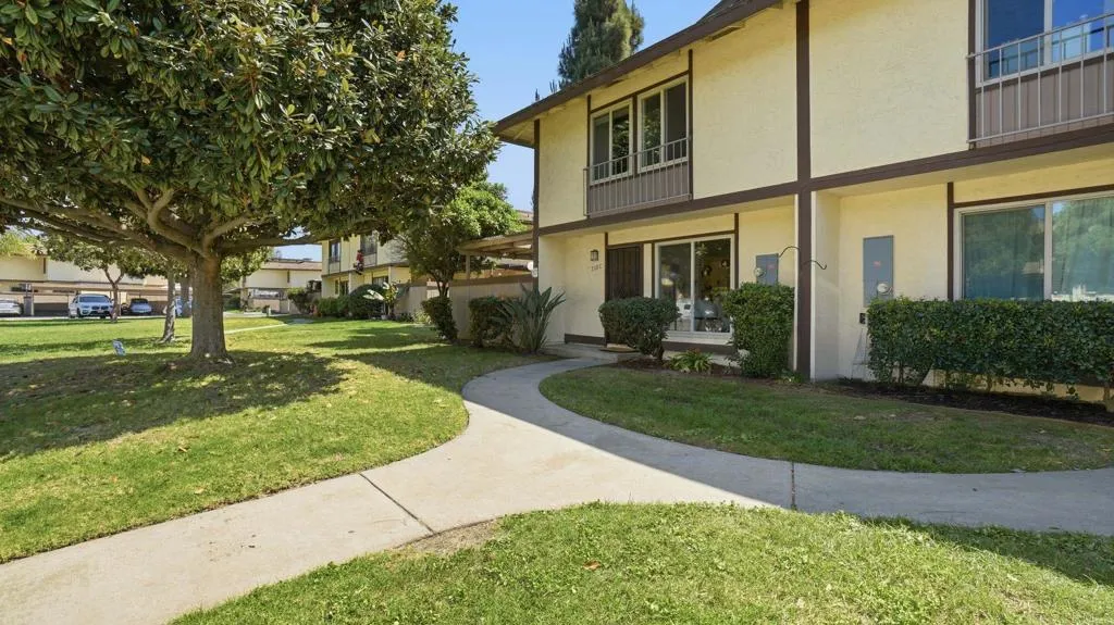 https://cdn.realtyfeed.com/cdn/127/306674425/90a83e2c24ac4f1154cb1da8cc657fd6.webp