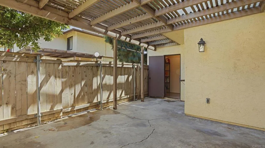 https://cdn.realtyfeed.com/cdn/127/306674425/bab8eb59fda10715e7c5812e05b13fc3.webp