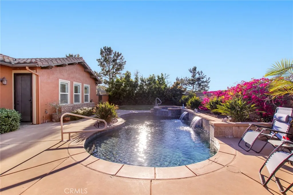 https://cdn.realtyfeed.com/cdn/127/306674436/a5b425f09251504a214364b0d660f663.webp