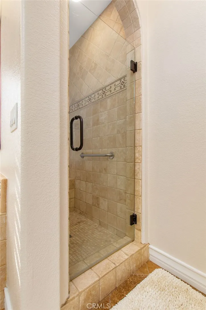 https://cdn.realtyfeed.com/cdn/127/306674436/afd922f6d8eb8db501dd7d1dcd942a4a.webp