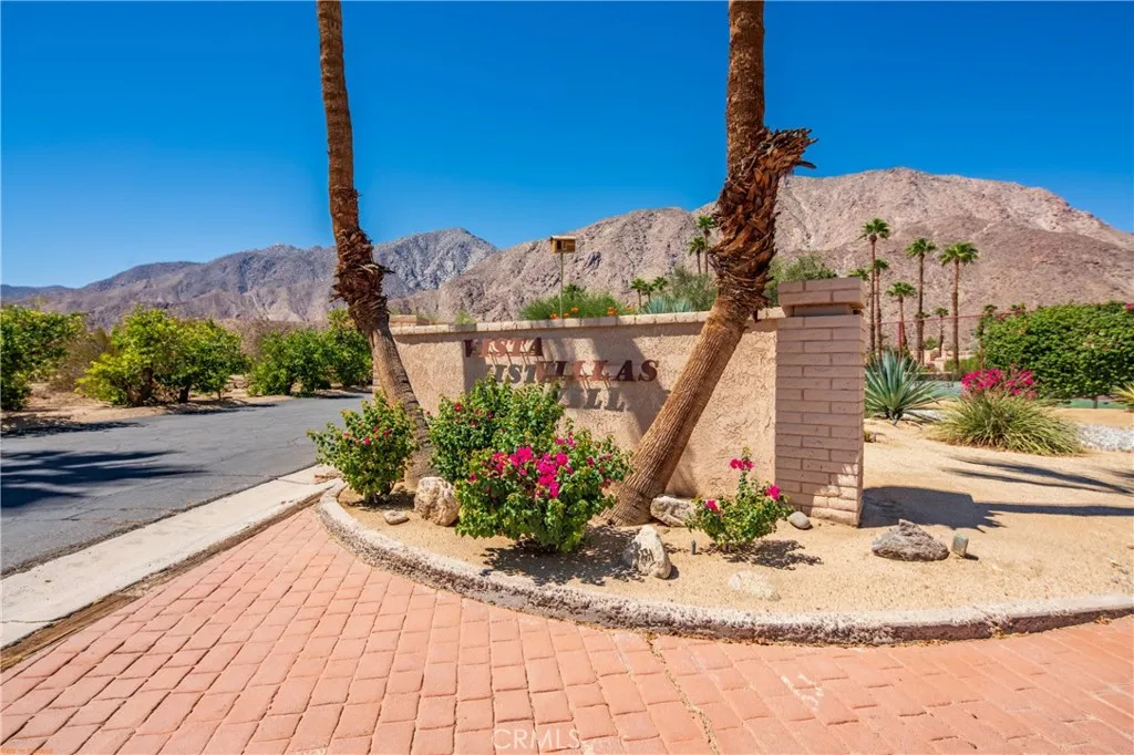 https://cdn.realtyfeed.com/cdn/127/306674442/0f566c734223c5f59eedca38e979f5bb.webp