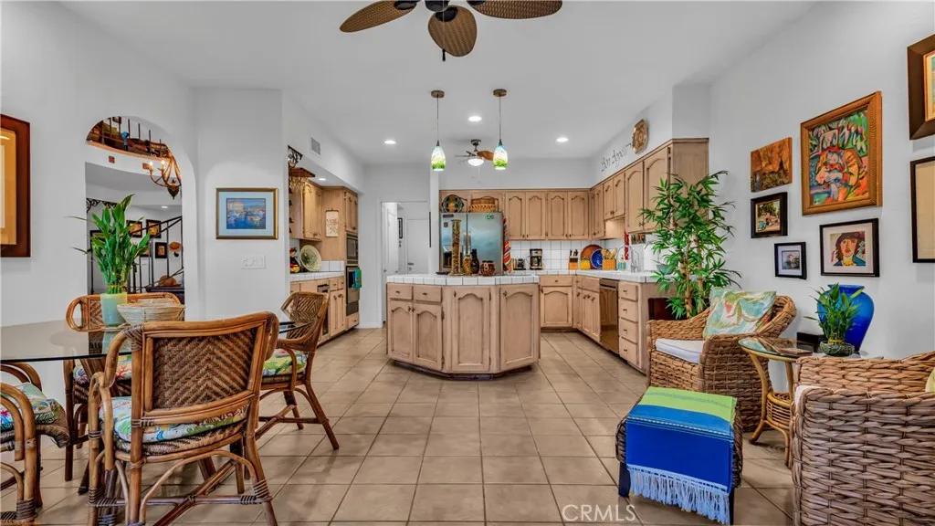 https://cdn.realtyfeed.com/cdn/127/306674442/19b78bfb21b20b8508f11ea8830f2a50.webp