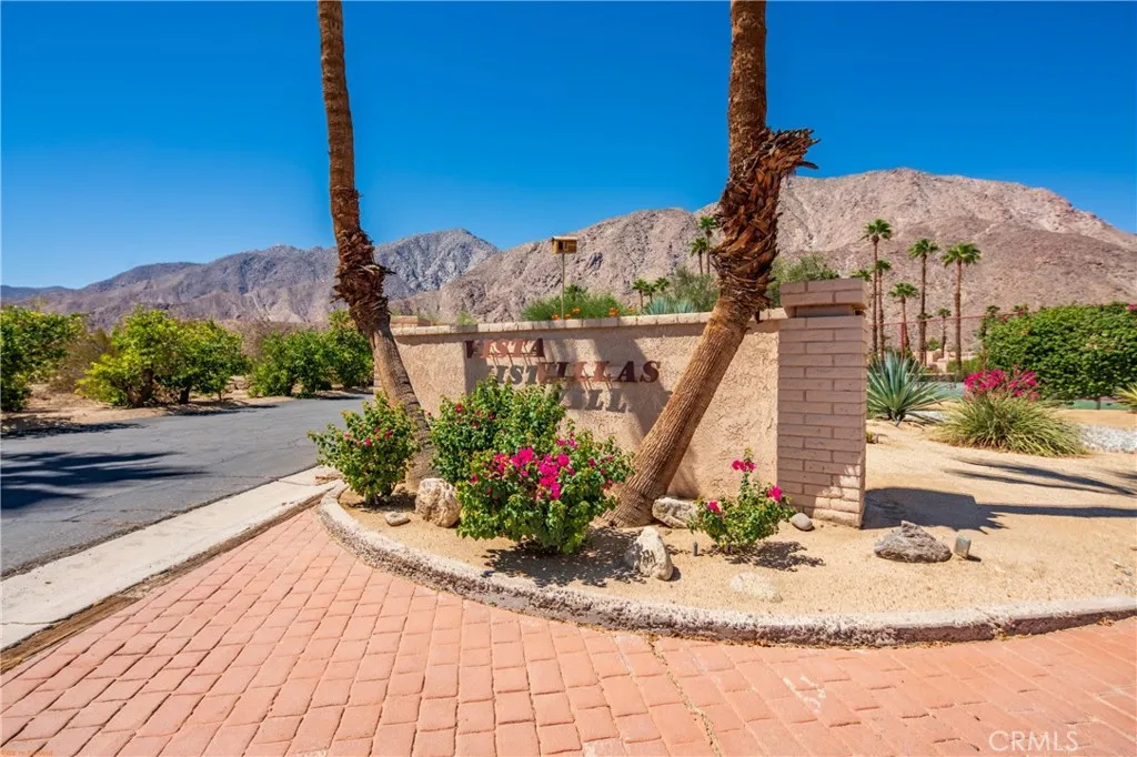 https://cdn.realtyfeed.com/cdn/127/306674442/50bda67dee43c51ef2dabca991b7cdf5.webp