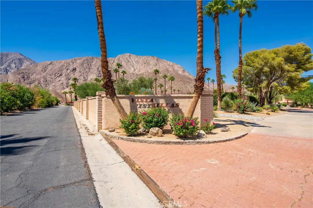 https://cdn.realtyfeed.com/cdn/127/306674442/add0c897c4954010d30bd8e208d04abc.webp