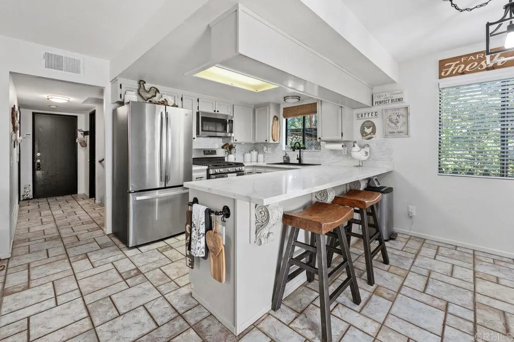 https://cdn.realtyfeed.com/cdn/127/306674481/3715742438e9b24253dde246dee50c9b.webp