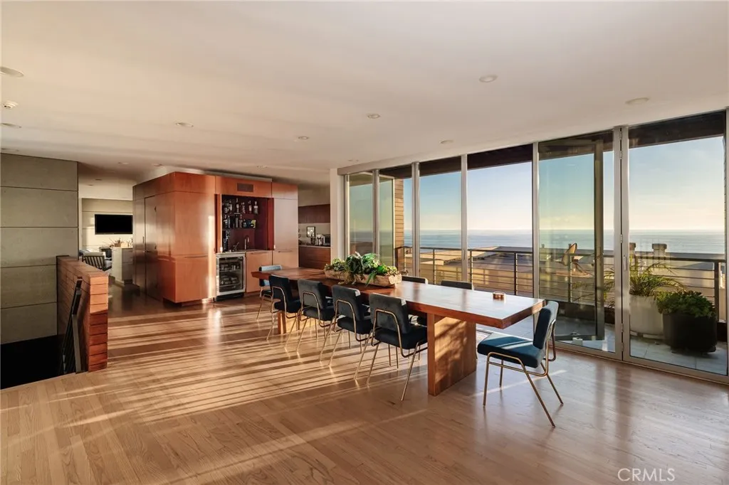 121 16th Street, Manhattan Beach, CA, 90266