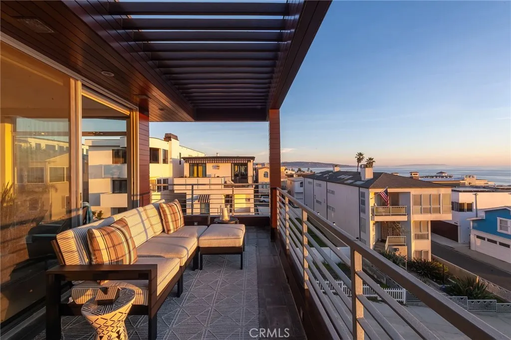 121 16th Street, Manhattan Beach, CA, 90266