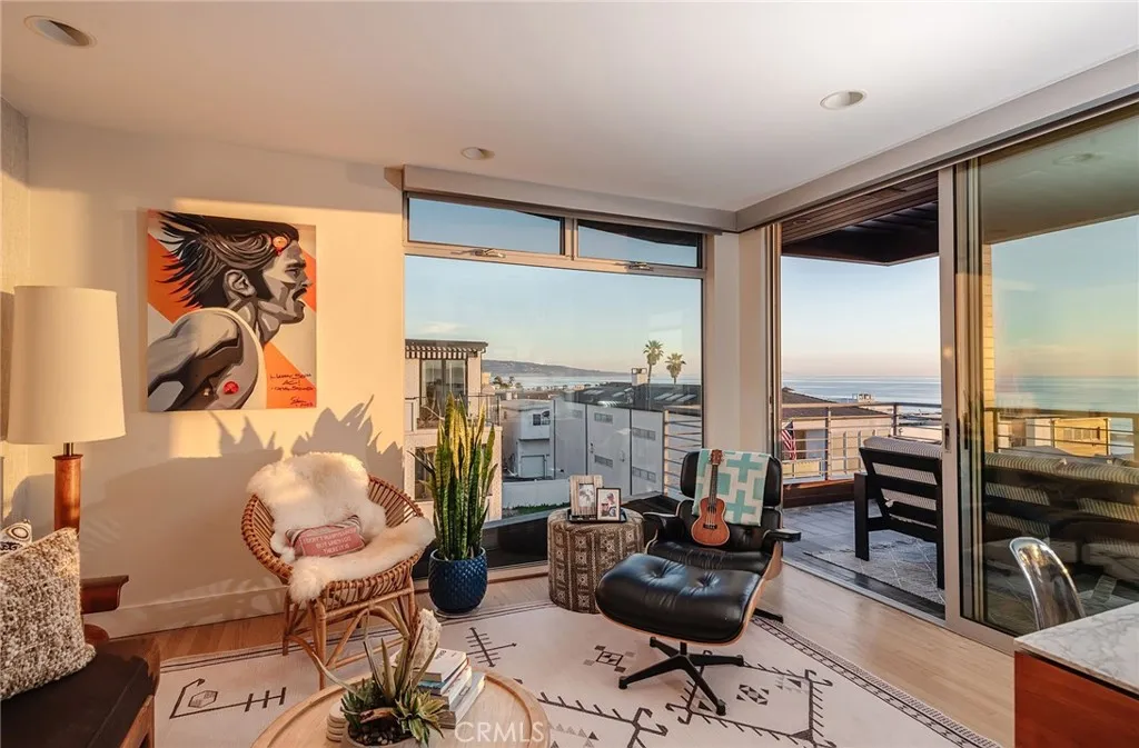 121 16th Street, Manhattan Beach, CA, 90266