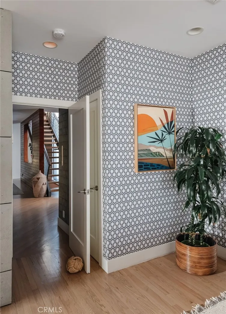 121 16th Street, Manhattan Beach, CA, 90266