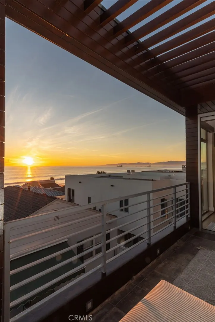 121 16th Street, Manhattan Beach, CA, 90266
