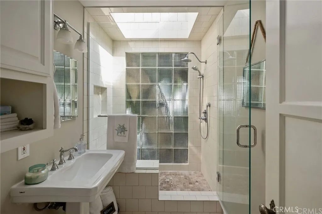 124 17th, Manhattan Beach, CA 90266 - Photo 5 of 18, Manhattan Beach, CA