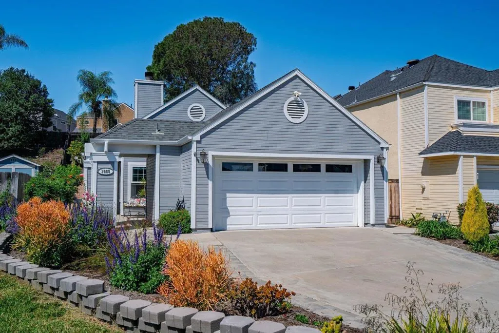 https://cdn.realtyfeed.com/cdn/127/306674562/aa1f1233e39d34bc9cb6b1729b7e2995.webp