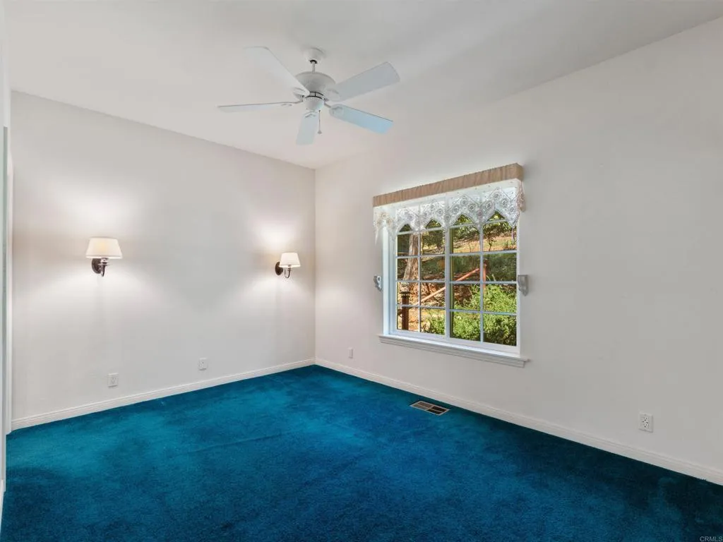 https://cdn.realtyfeed.com/cdn/127/306674672/4633ac699564ea044660b48da6f7e695.webp