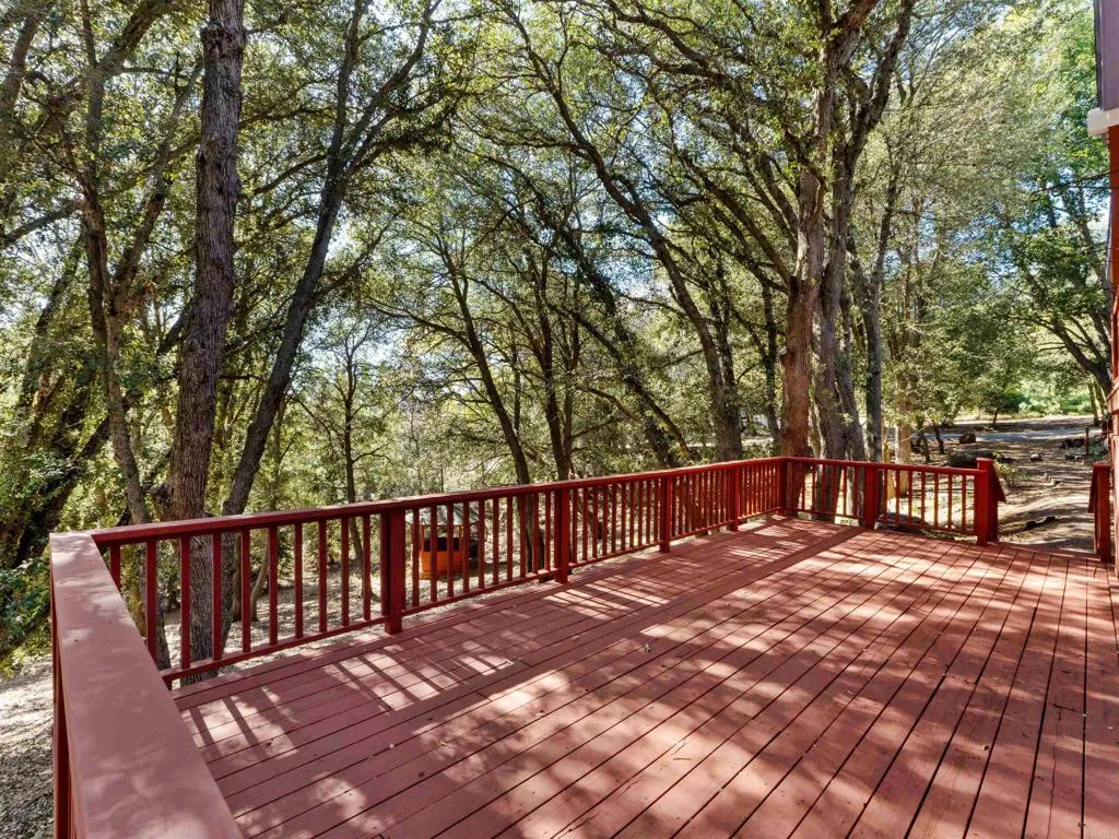 https://cdn.realtyfeed.com/cdn/127/306674672/588c4ca24a2f5245fabf3323e067a2a2.webp