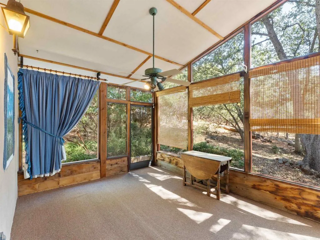 https://cdn.realtyfeed.com/cdn/127/306674672/61f95514c2b42989bd856bc32dc0a76a.webp