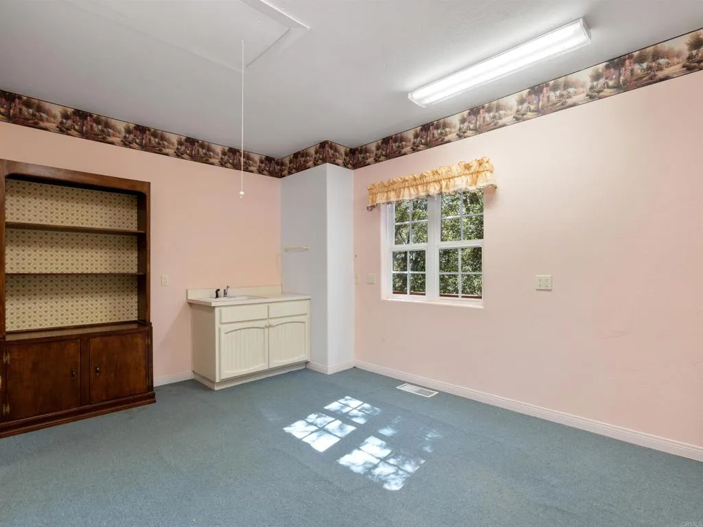 https://cdn.realtyfeed.com/cdn/127/306674672/88af4ed174235c147373ffbecbbf1b51.webp