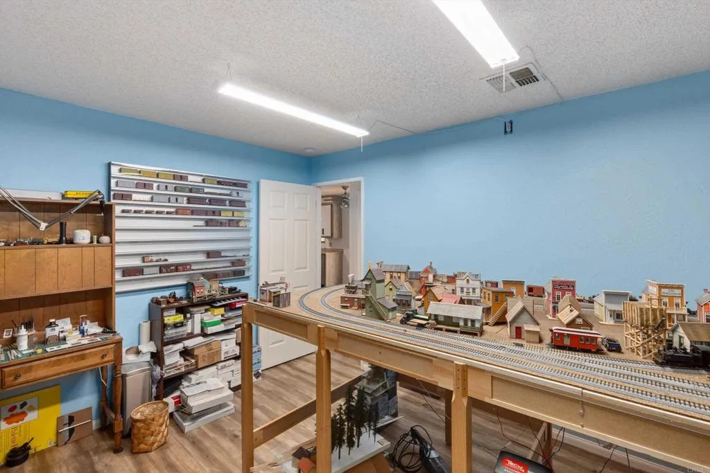 https://cdn.realtyfeed.com/cdn/127/306674783/5c7556c6118c5a9f9f53eaedf008ef66.webp