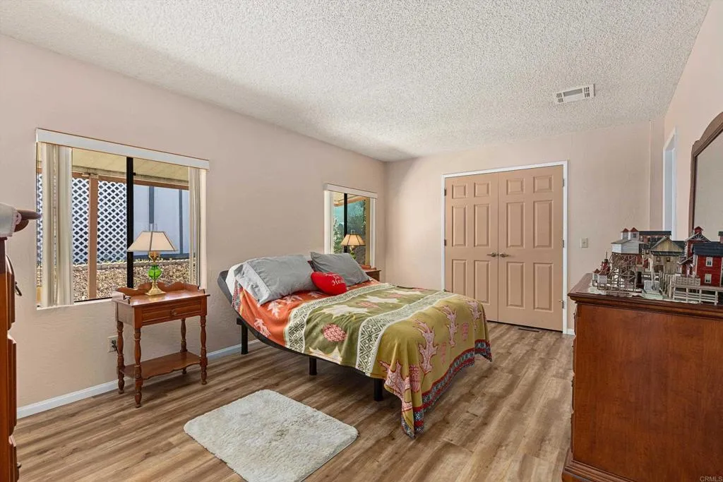https://cdn.realtyfeed.com/cdn/127/306674783/89706acbf0a1e8f1d8ba791e21be05cd.webp