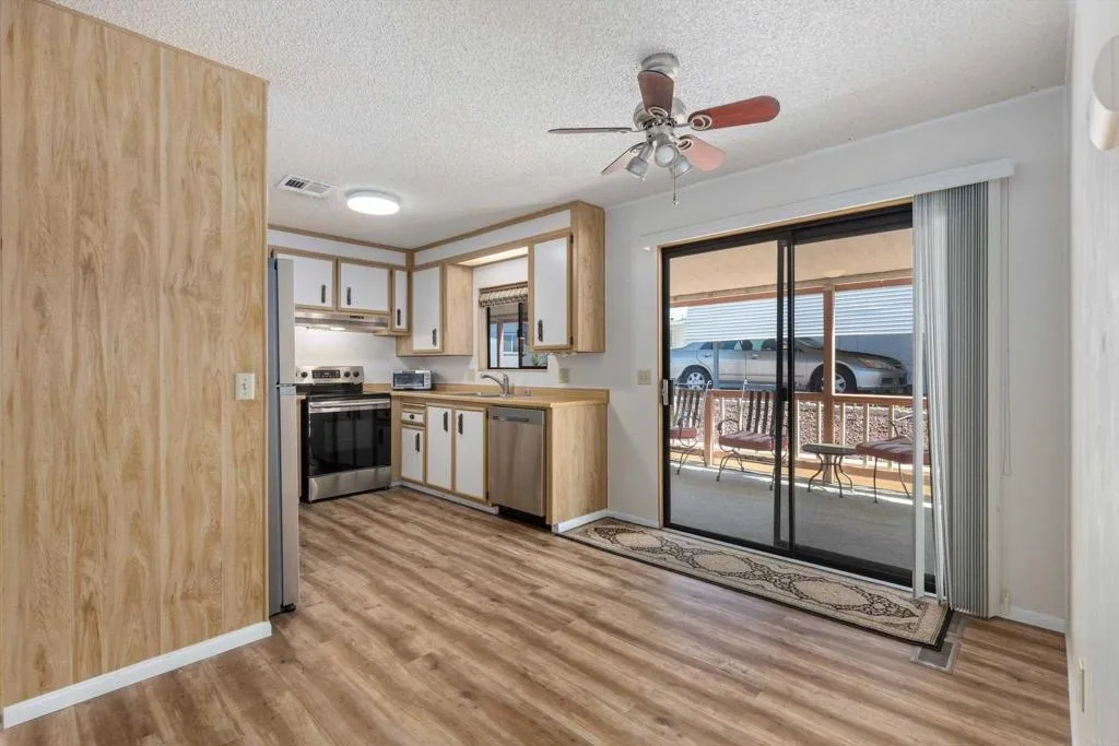 https://cdn.realtyfeed.com/cdn/127/306674783/ddc27bccf10adb6fead53f4ce0175911.webp
