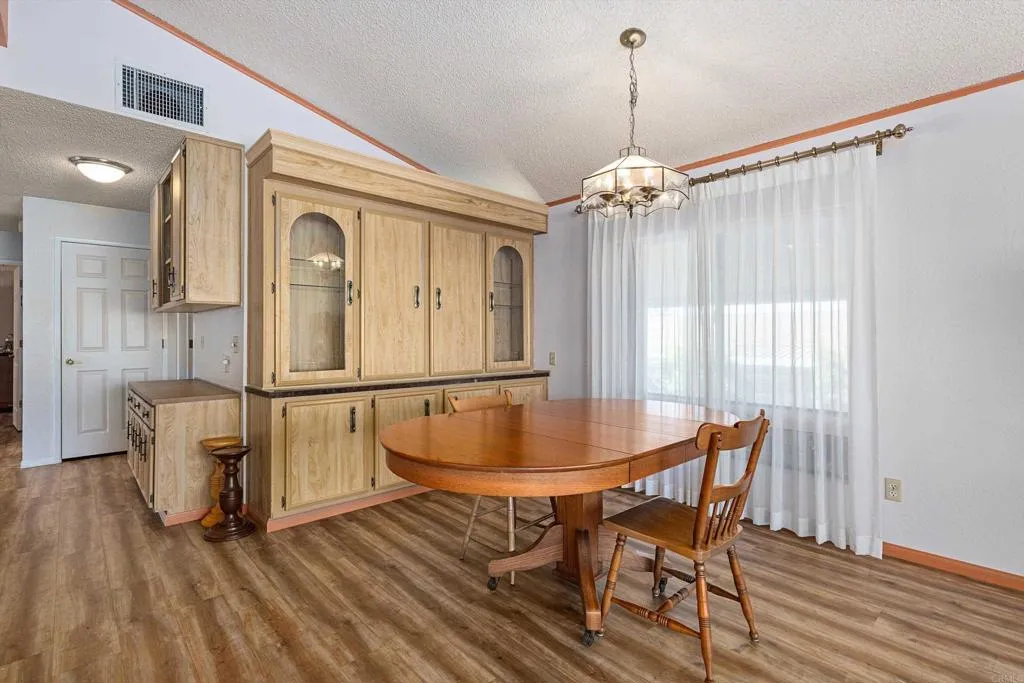 https://cdn.realtyfeed.com/cdn/127/306674783/e36761c64a656fd2775821ba804cb0c2.webp