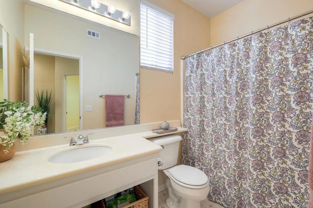 https://cdn.realtyfeed.com/cdn/127/306674846/1813772cd026c63839551d88f1a413e2.webp