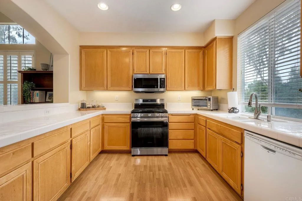 https://cdn.realtyfeed.com/cdn/127/306674846/3b1b9acb62f9be233b638033d826b82e.webp