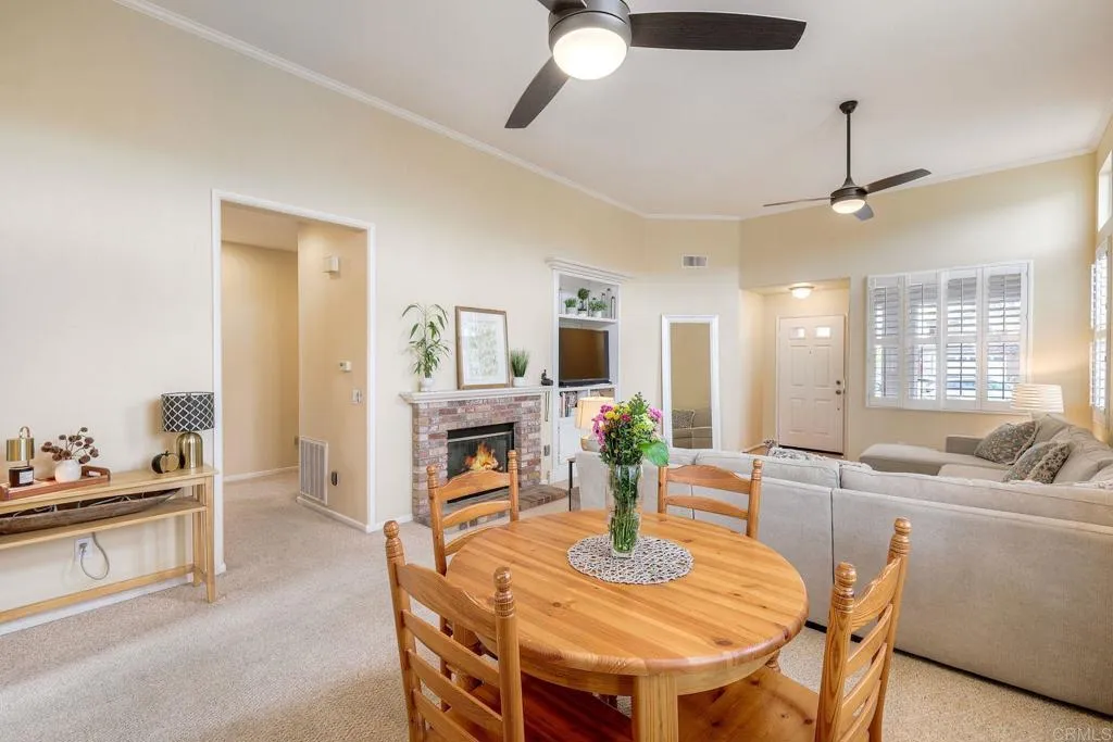 https://cdn.realtyfeed.com/cdn/127/306674846/402a8c29d2e5b30e78005e8c77614140.webp