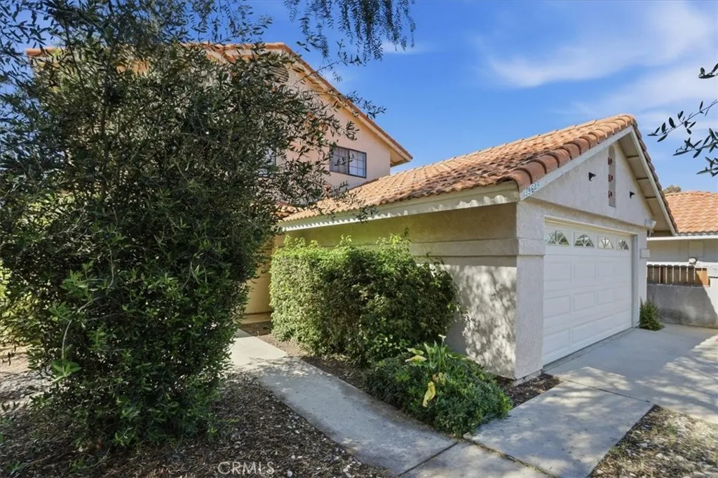 39649 Oak Cliff, Temecula, CA 92591 - Photo 3 of 36, Temecula, CA