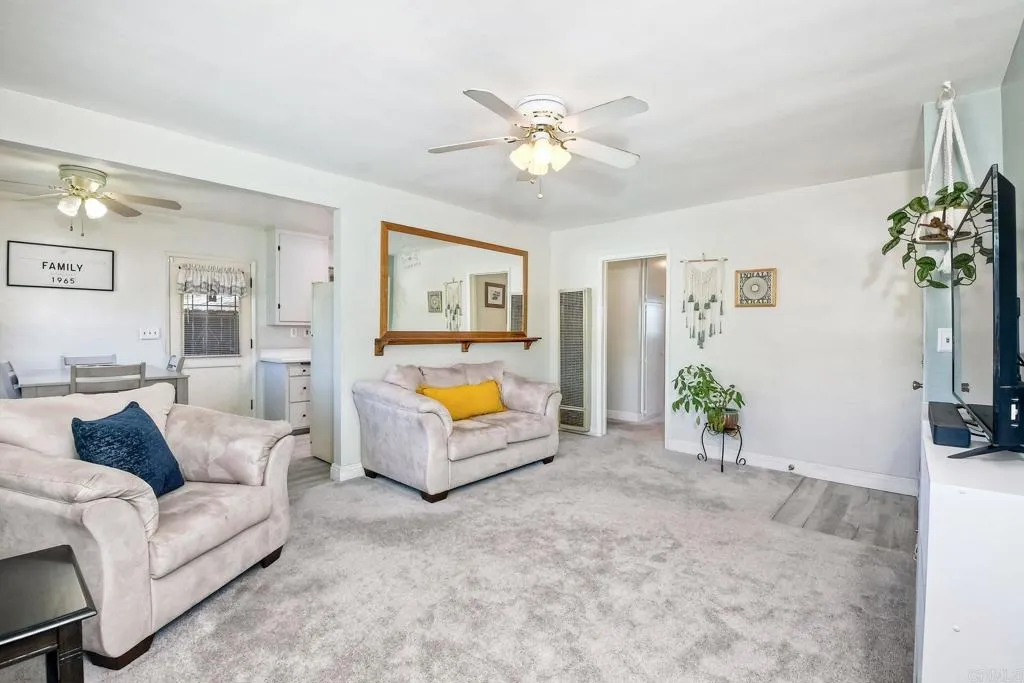https://cdn.realtyfeed.com/cdn/127/306674938/4db7a966fa6519f4d00d47dea5f0d314.webp