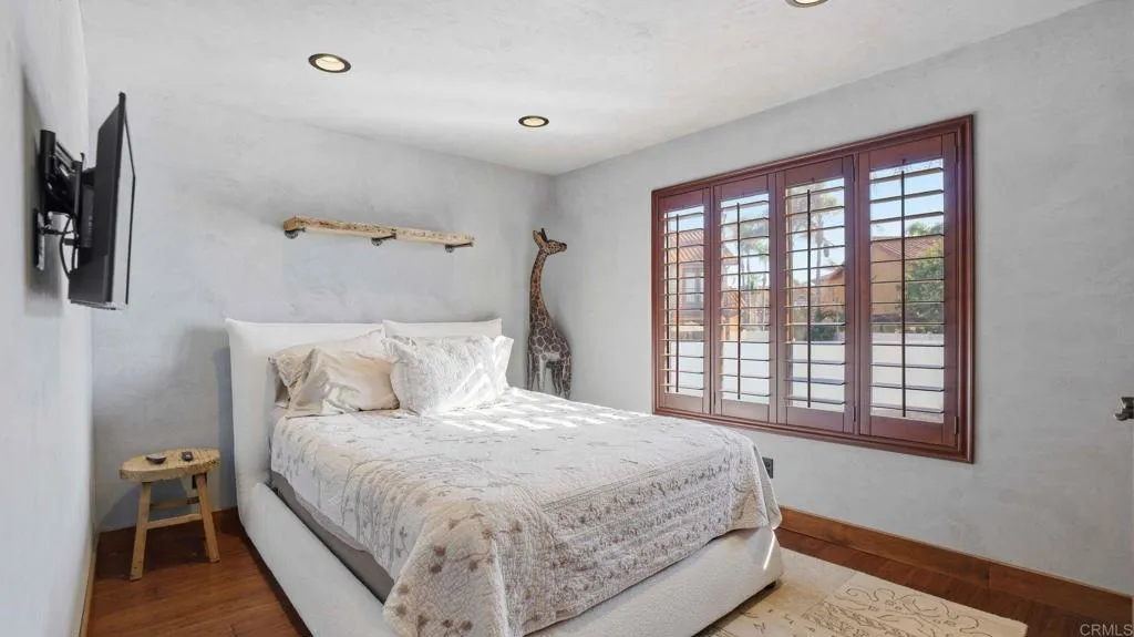 https://cdn.realtyfeed.com/cdn/127/306674969/18d0bd1c17bf885e3e888841b85c5c29.webp