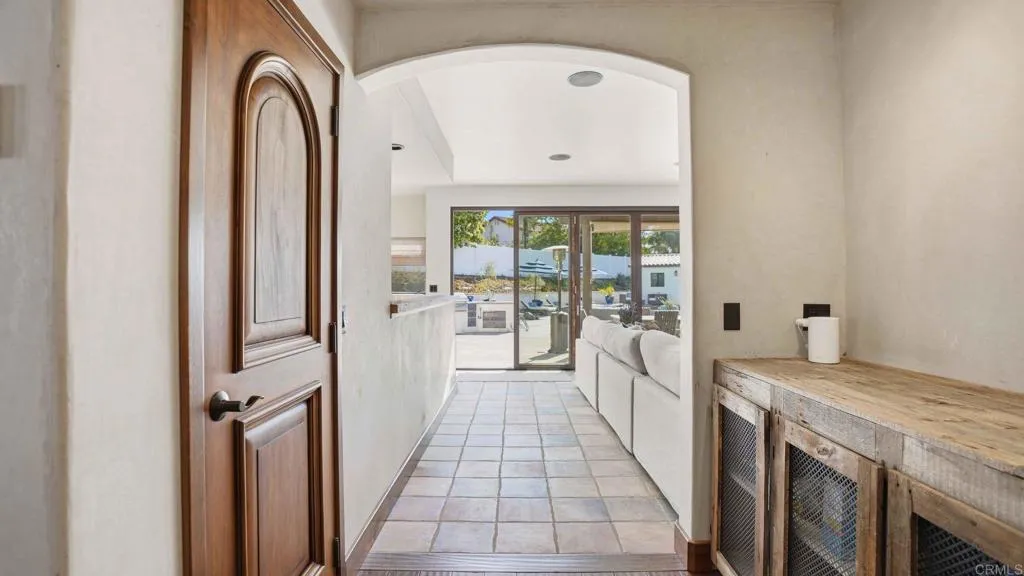 https://cdn.realtyfeed.com/cdn/127/306674969/6807abeb9c2e07184b0662060c93b58e.webp