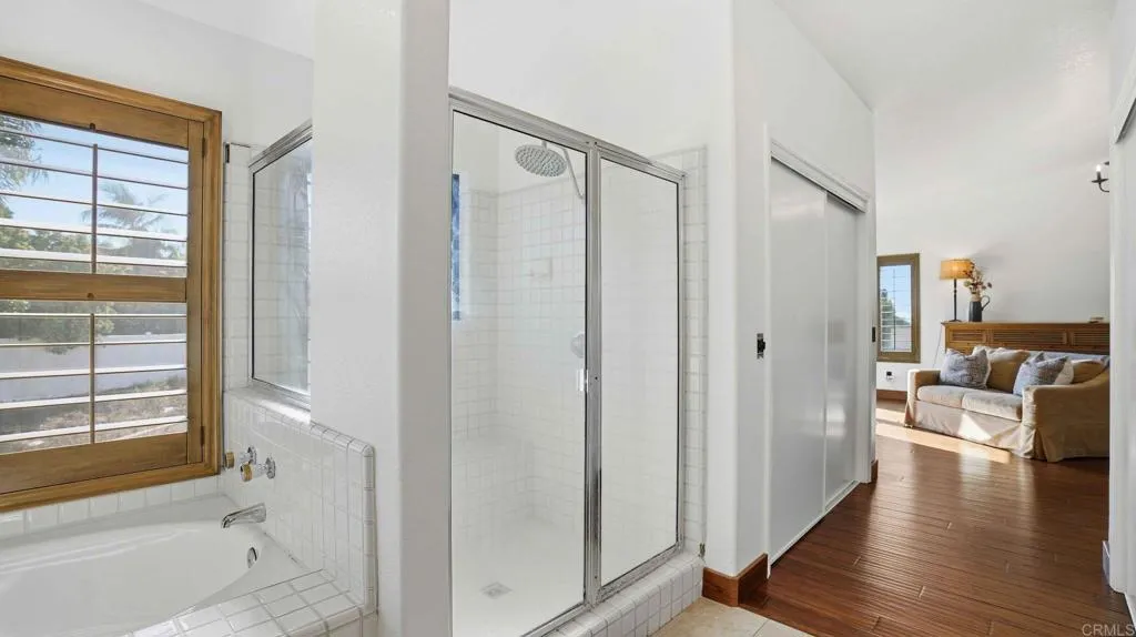https://cdn.realtyfeed.com/cdn/127/306674969/75c0c7977debc8318dd913010b7e54d5.webp