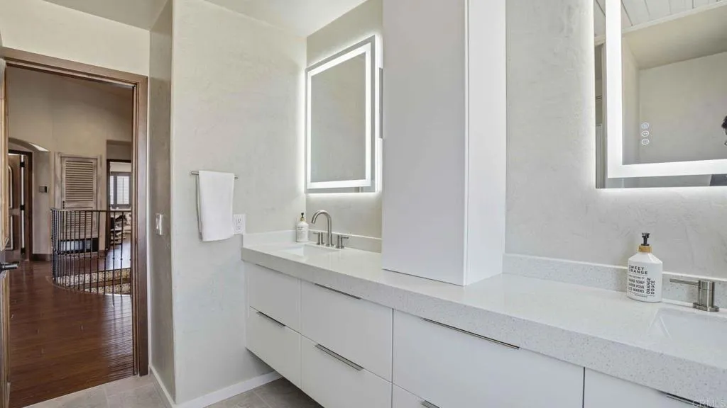 https://cdn.realtyfeed.com/cdn/127/306674969/9d69a011a22de6124353919f4b56df79.webp