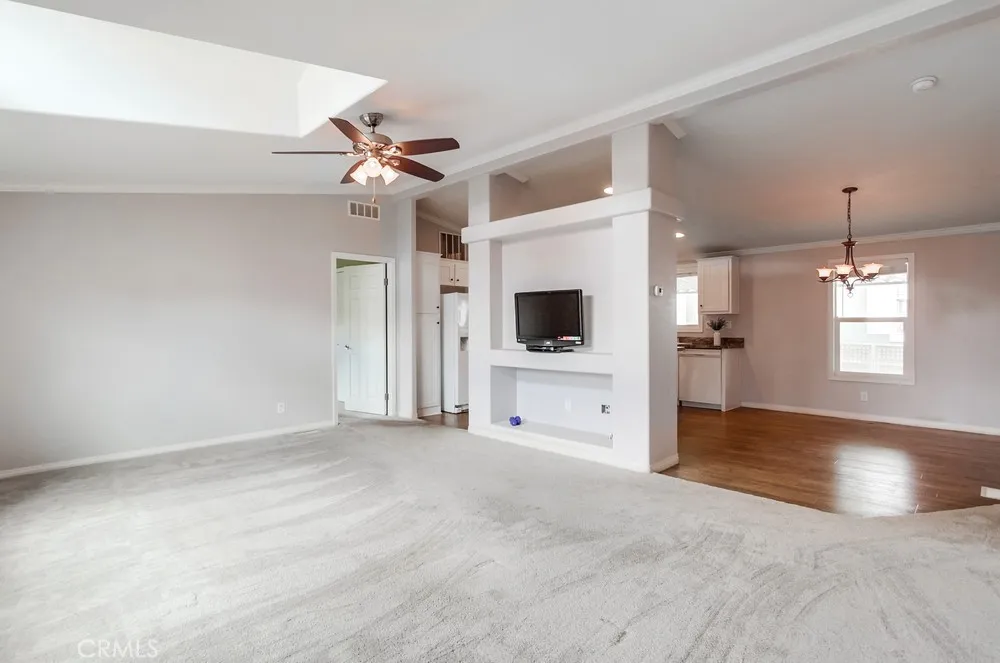https://cdn.realtyfeed.com/cdn/127/306674982/3c66d6133ee61bca9f7128d56025b5d3.webp