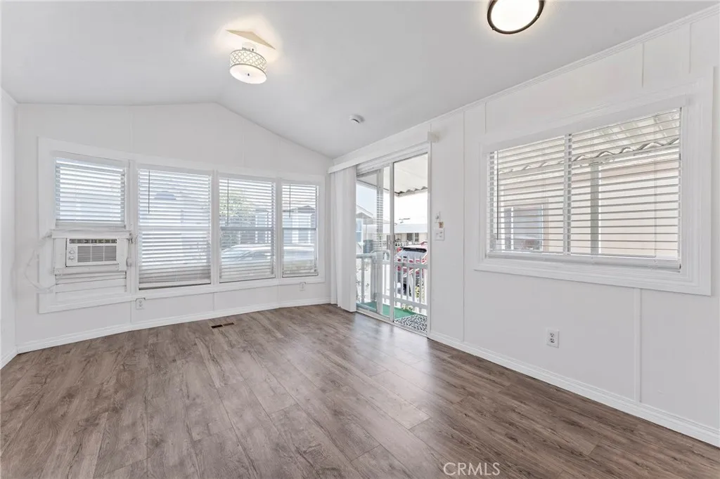https://cdn.realtyfeed.com/cdn/127/306675087/7bd5c1978e42808309a69e042a552f09.webp